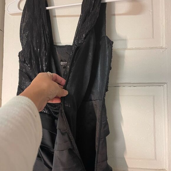 Express sequins detail black dress - Picture 5 of 10